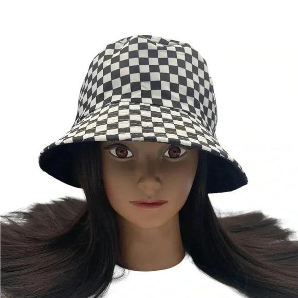 Boutique Black and White Checked Fully Reversible Bucket Hat Trendy OSFM - Picture 2 of 6